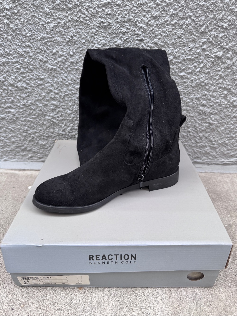 Brand New Kenneth Cole Reaction Wind-Y Over-the-Knee Boots - Black - Women 6.5M